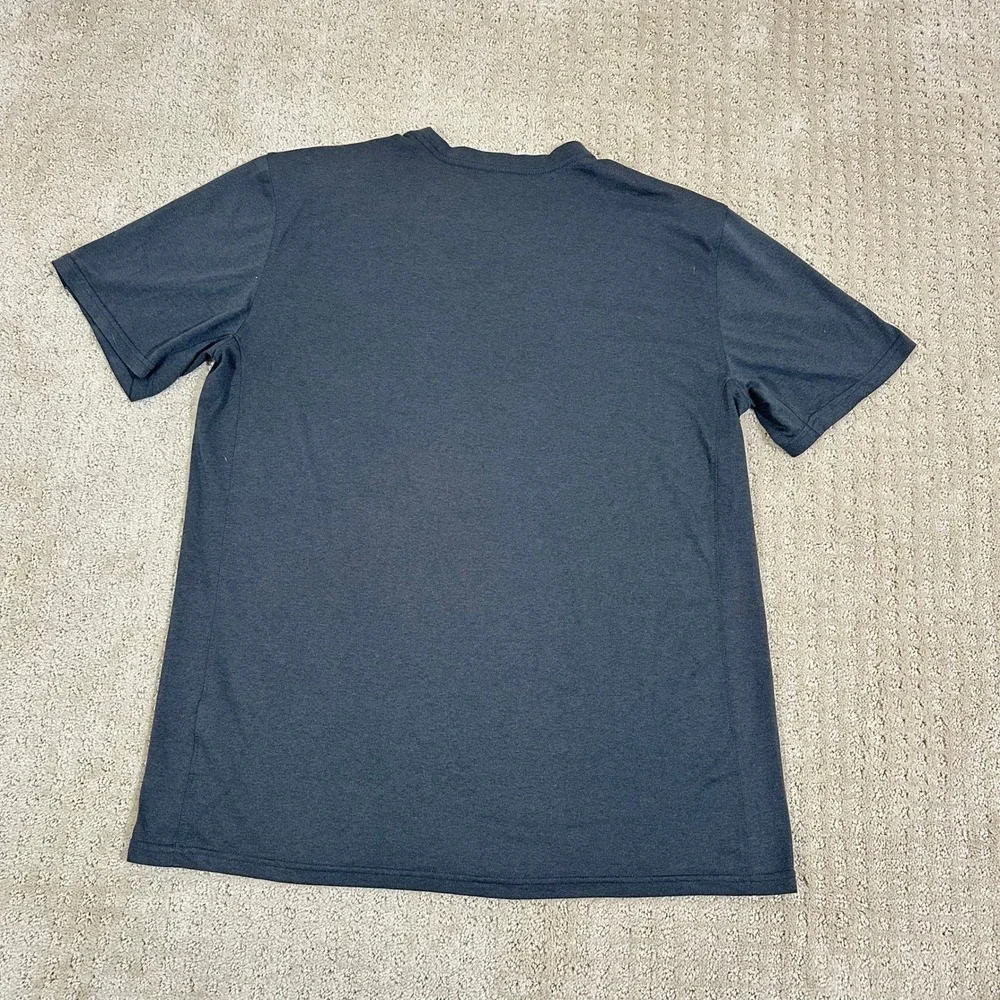Marist Nike T-Shirt Mens Large Athletic Fit Dri-FIT Graphic Tee Center Check